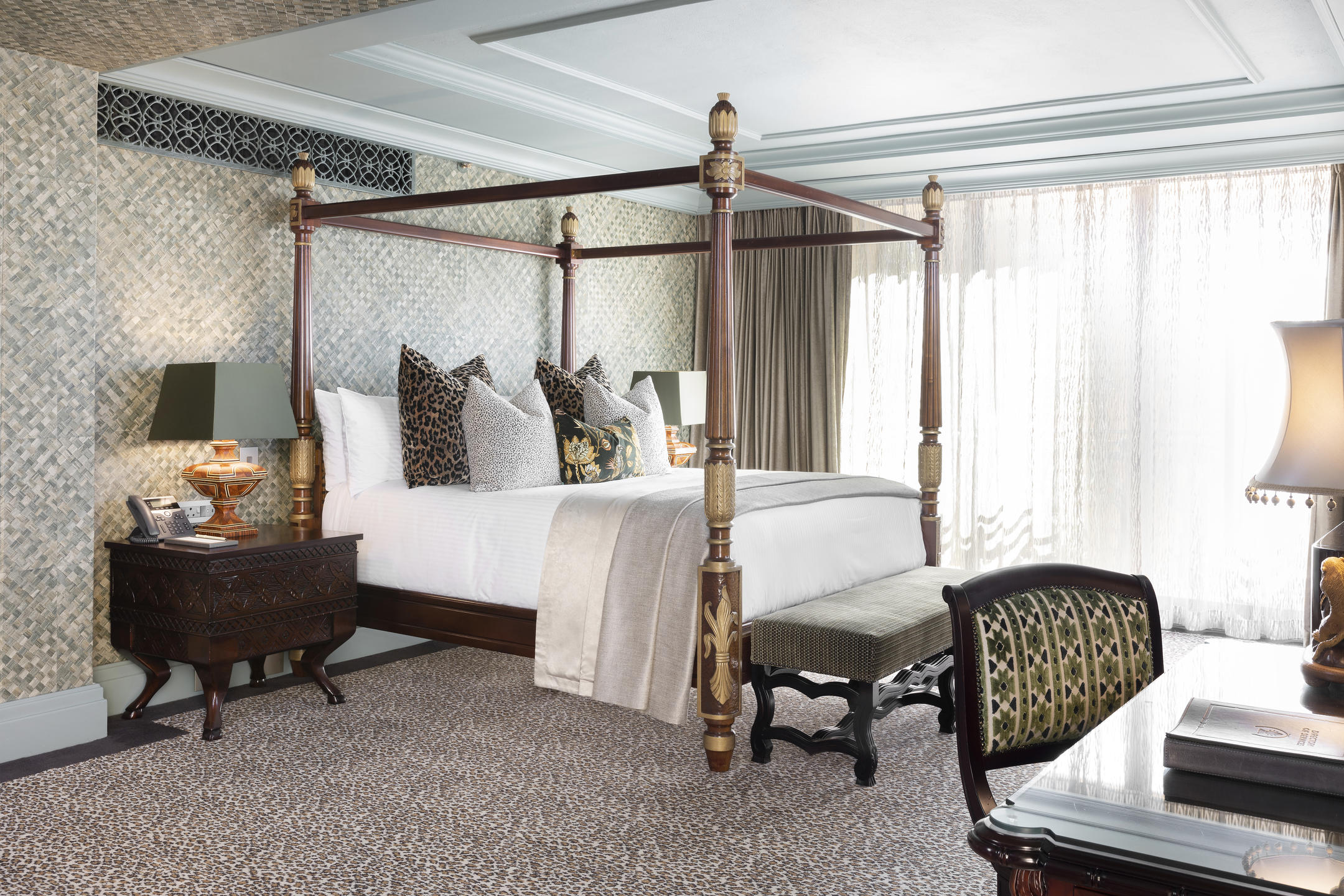 The Palace suite bedroom